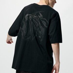 NWT Uniqlo Manga Curation Berserk Graphic T-Shirt Graphic US Size Medium